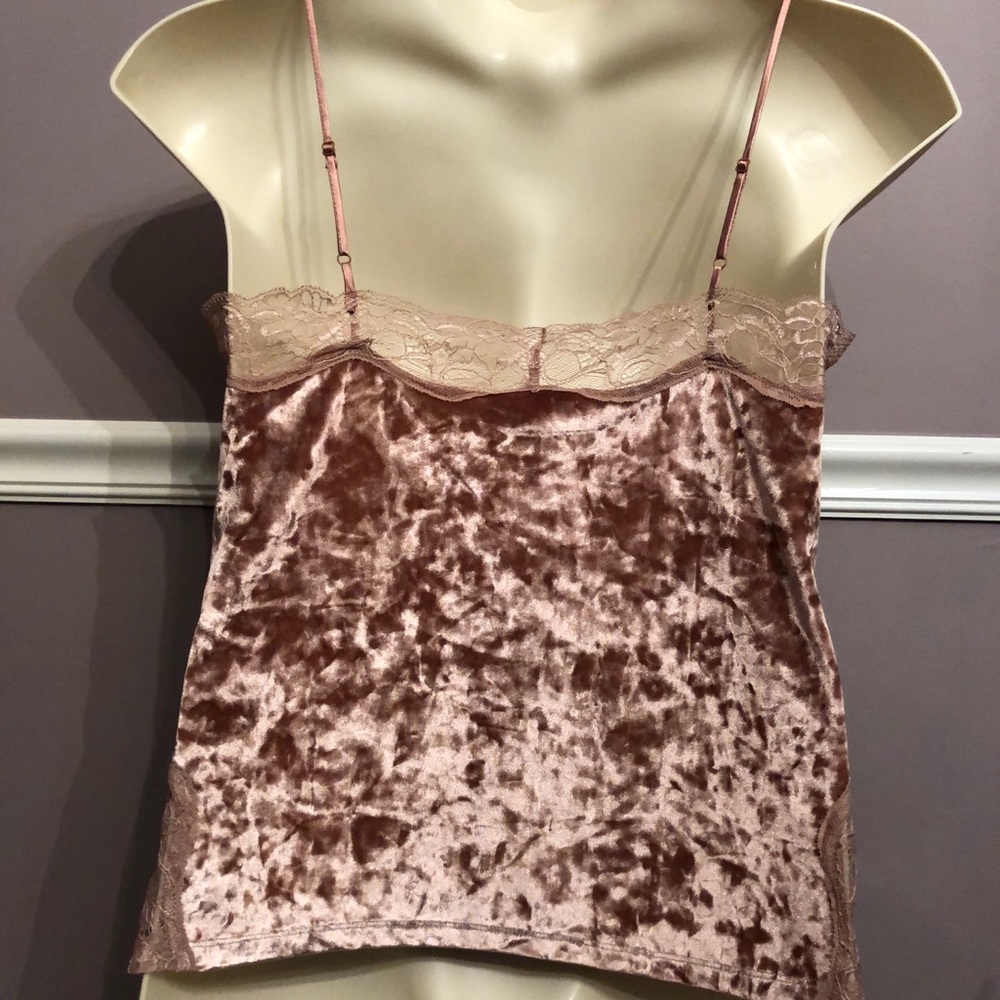 New Lauren Conrad Velvet Lace Cami - Picture 2 of 4